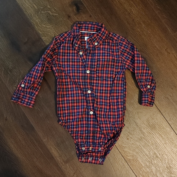 Boys lot of (4) button-down dress shirts so 12 months - Picture 6 of 9